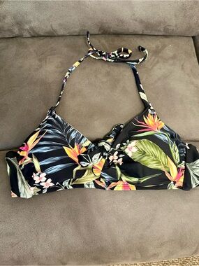 Kona Sol Black Floral Twist Bikini Top with Tropical Print
